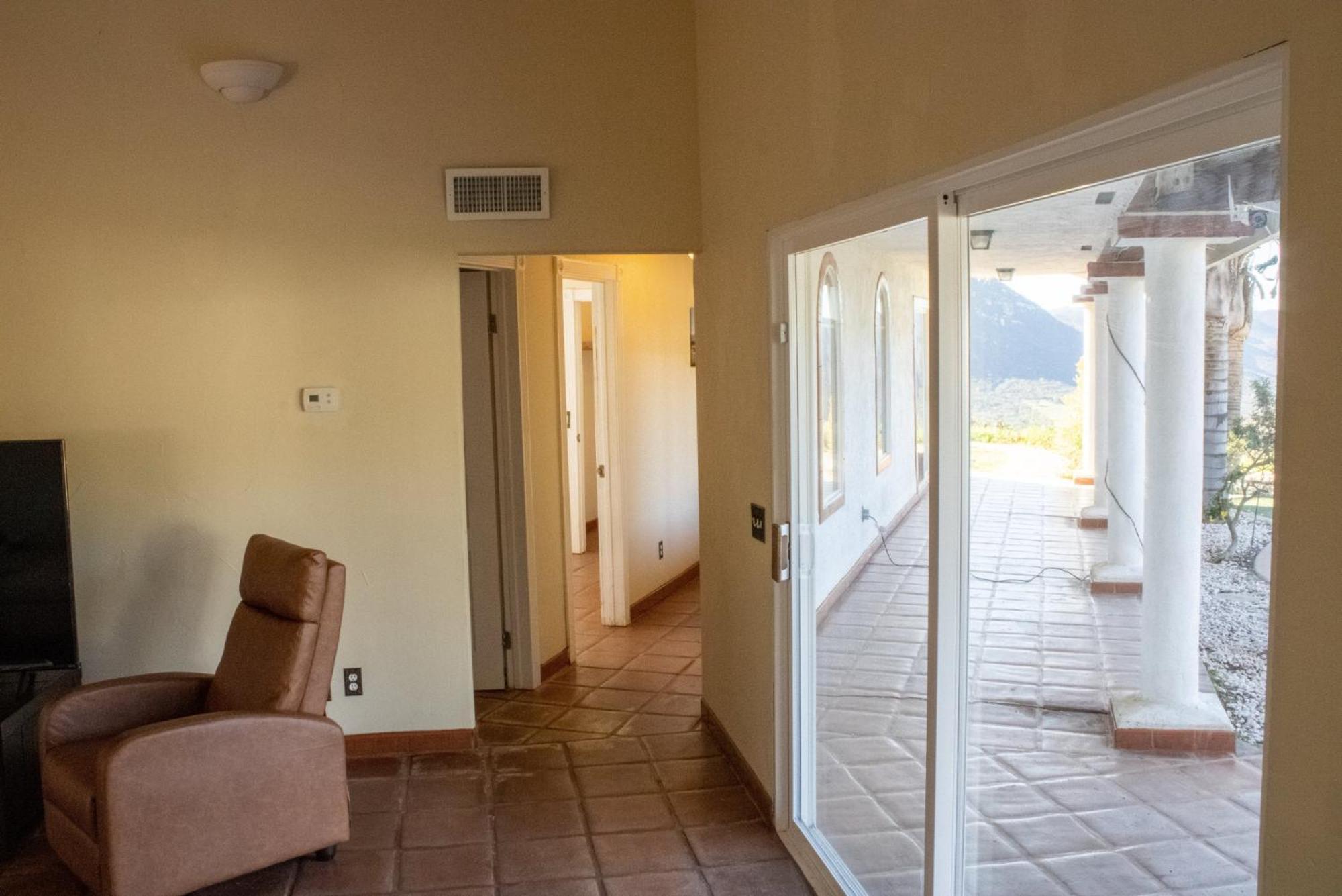 Private Home On 10 Acres - Heated Salt Pool & Jacuzzi, Mountain & City Views, Horseshoes, Basketball, Bbq, Golf Putting, Foosball, Croquet, Bose Stereo, White Cotton Bedding - Hilltop Hacienda, Pool Heat Optional Jamul Exteriör bild