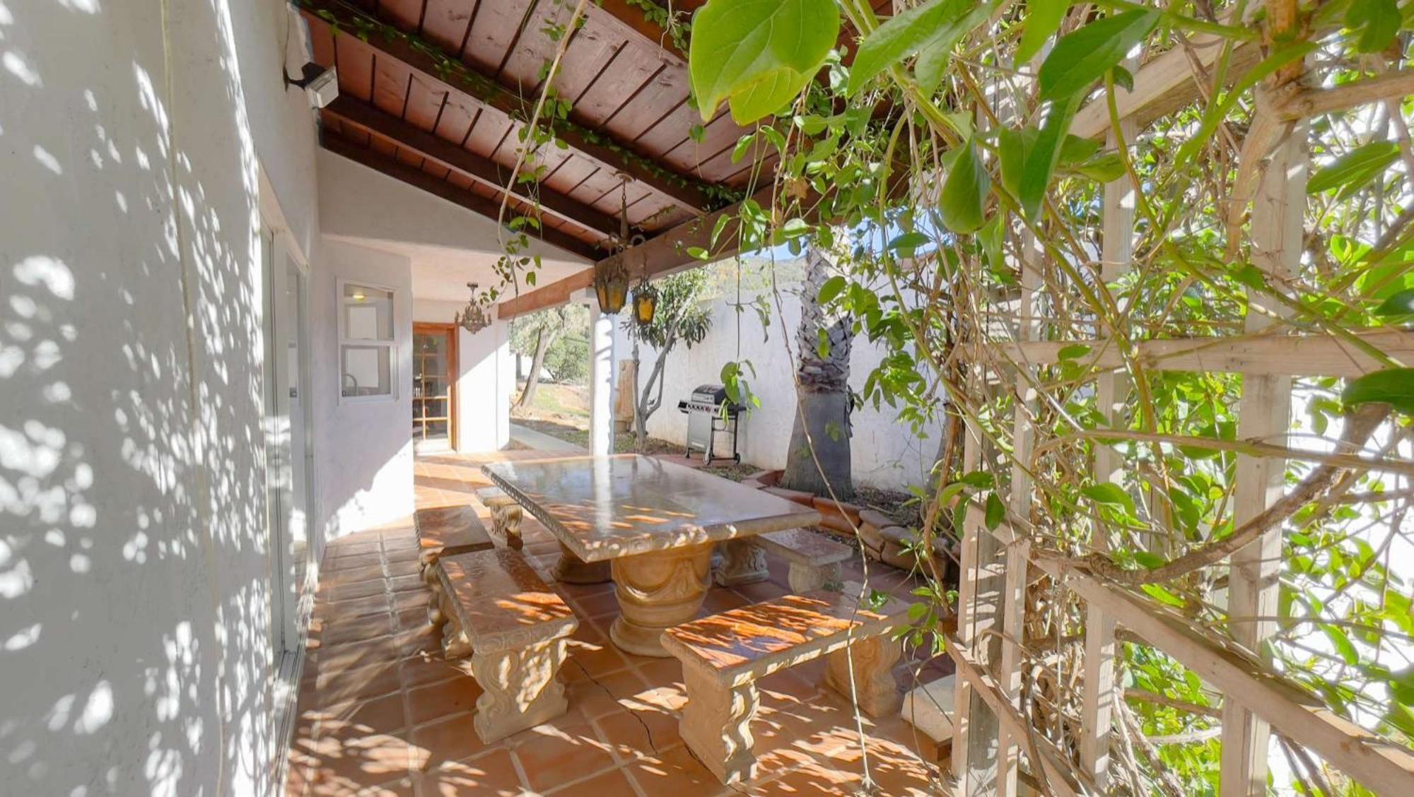 Private Home On 10 Acres - Heated Salt Pool & Jacuzzi, Mountain & City Views, Horseshoes, Basketball, Bbq, Golf Putting, Foosball, Croquet, Bose Stereo, White Cotton Bedding - Hilltop Hacienda, Pool Heat Optional Jamul Exteriör bild