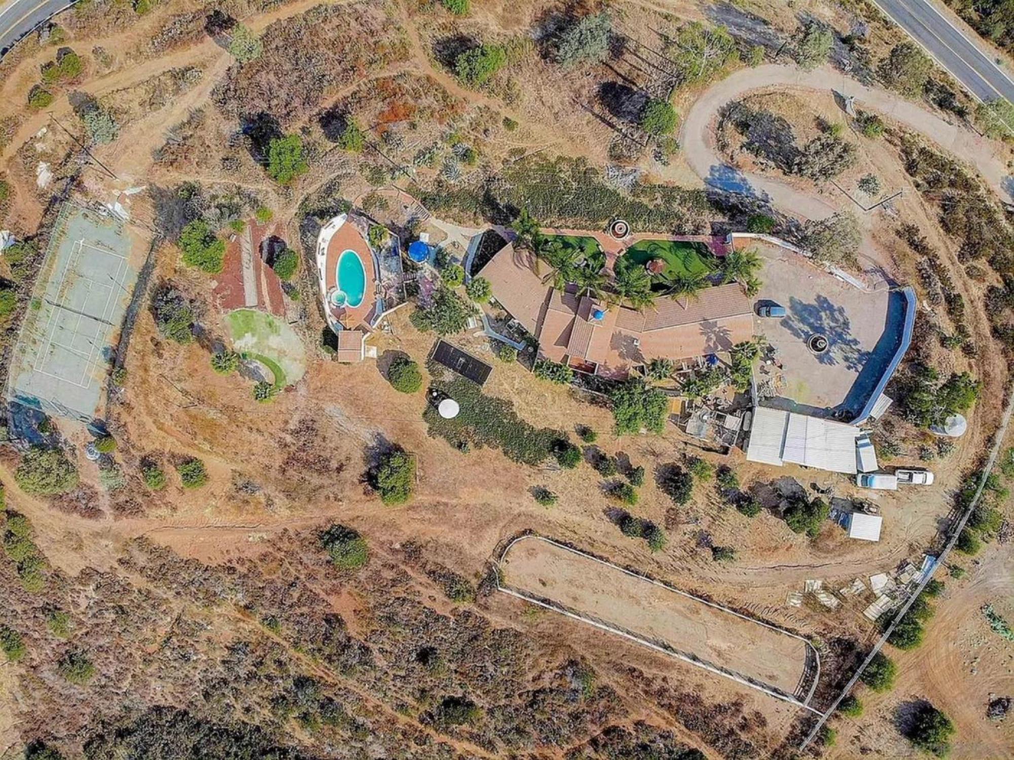 Private Home On 10 Acres - Heated Salt Pool & Jacuzzi, Mountain & City Views, Horseshoes, Basketball, Bbq, Golf Putting, Foosball, Croquet, Bose Stereo, White Cotton Bedding - Hilltop Hacienda, Pool Heat Optional Jamul Exteriör bild